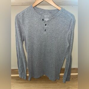 Apt. 9 long sleeve Henley shirt